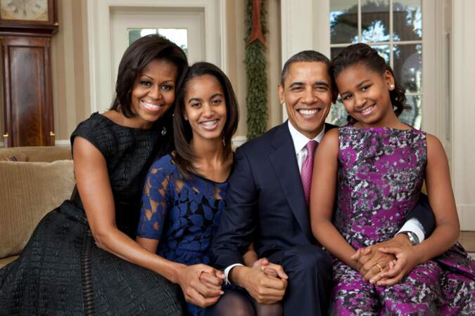 Avec sa femme Michelle et ses filles Malia et Sasha, Barack Obama prend la pose fin 2011