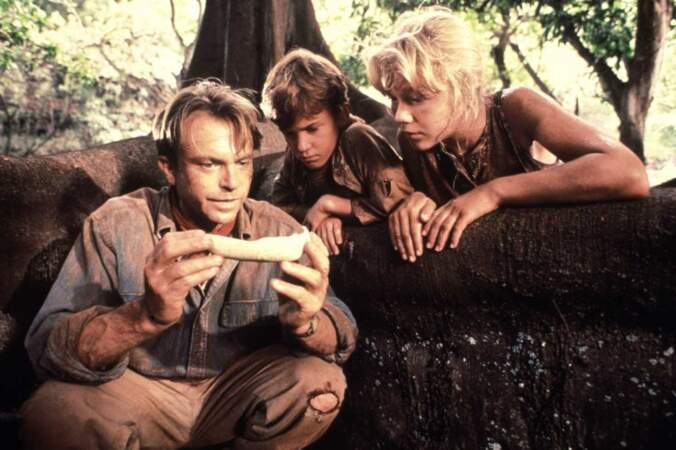 En 1993, Steven Spielberg choisit des jeunes acteurs comme héros de son film événement... JURASSIC PARK !