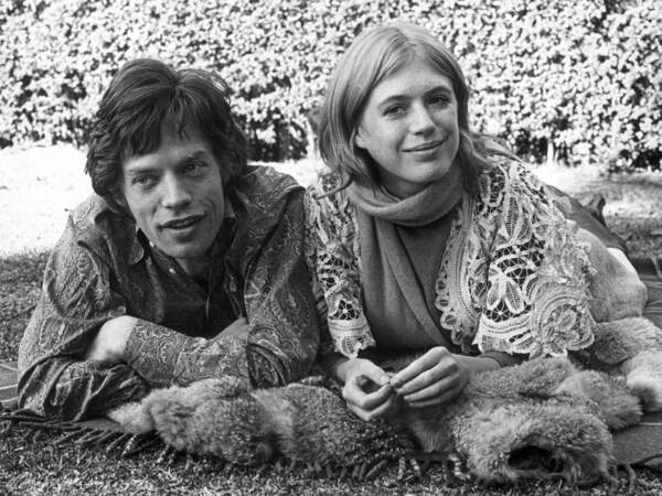 Mick Jagger et Marianne Faithfull se rencontrent en 1965