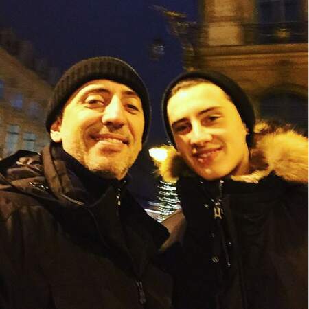 Noé Elmaleh a rejoint son père à Paris et a eu froid ! 