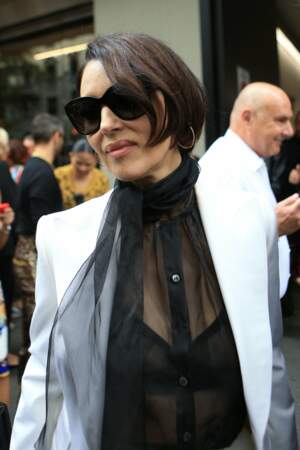 Monica Bellucci au défilé Dolce & Gabbana à la Fashion Week de Milan