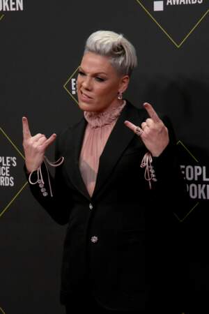 Pink plus rock que jamais au E! People's Choice Awards à Los Angeles le 10 novembre 2019