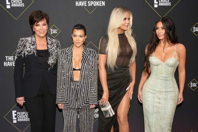 Kris Jenner, Kourtney, Khloe et Kim Kardashian au E! People's Choice Awards à Los Angeles le 10 novembre 2019