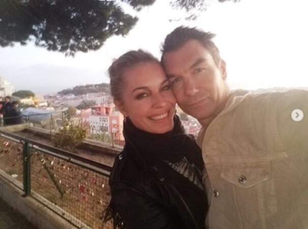 Selfie en amoureux à Lisbonne pour Rebecca Romijn et Jerry O'Connell.