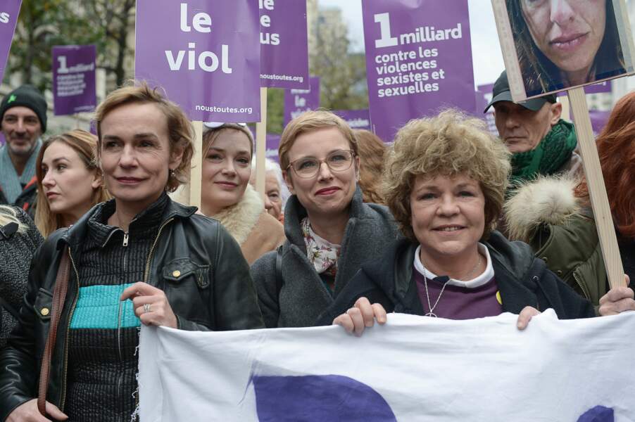 Sandrine Bonnaire, la députée France Insoumise Clémentine Autain et la chanteuse Sabine Paturel