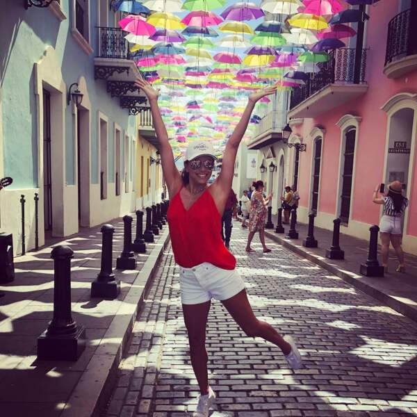 ... ou en ville, Eva Longoria apprécie aussi beaucoup les voyages, ici à Puerto Rico