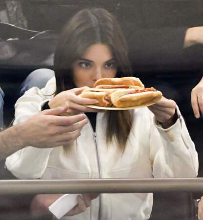 Kendall Jenner révèle sa dernière astuce minceur... peser ses sandwichs 