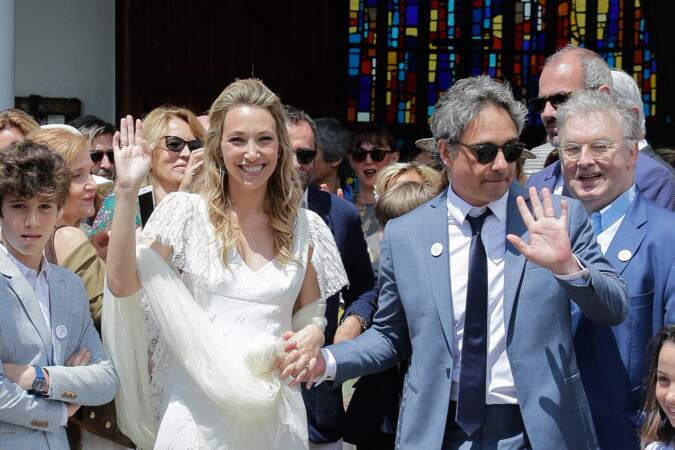 Laura Smet et Raphael Lancrey-Javal se sont mariés religieusement le 15 juin au Cap Ferret. Mais le mariage civil datait du 1er decembre 2018