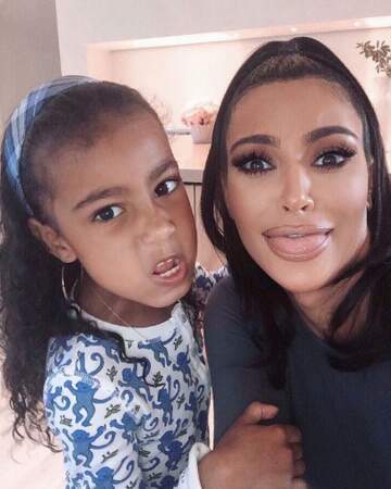 C'était l'heure des grimaces du côté de Kim Kardashian et sa fille North. 