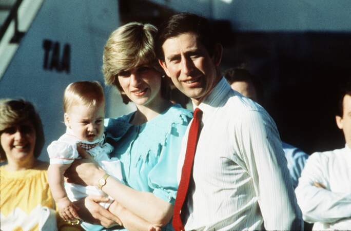 Le couple princier a en effet très tôt effectué des voyages avec William, comme ici en Australie en 1983