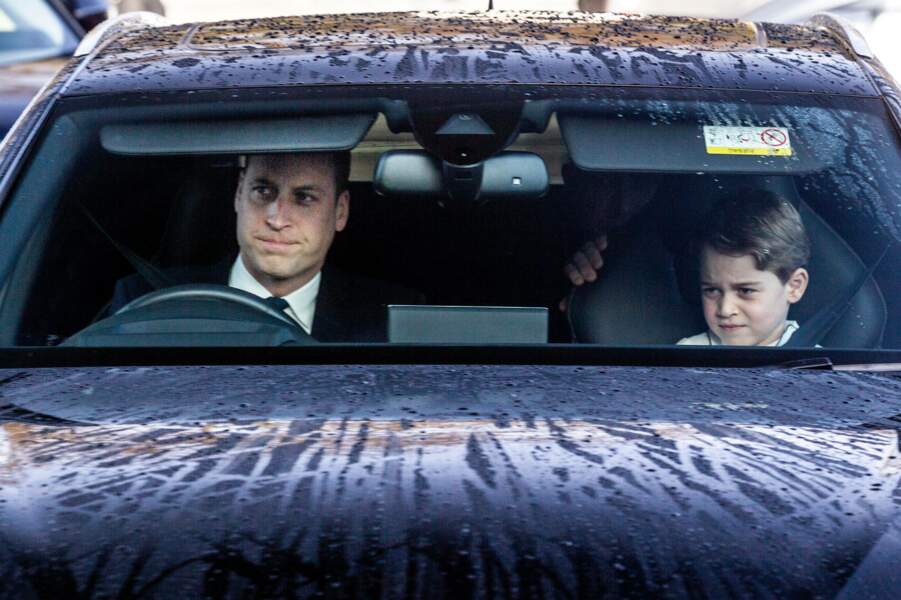 Le prince William se rend au déjeuner de Noël de la reine avec le prince George le 18 décembre 2019