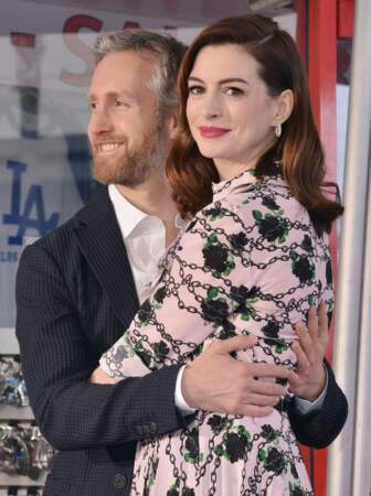 Anne Hathaway et mari Adam Shulman ont accueilli debut décembre leur deuxième enfant. Garçon ou fille les paris sont lancé !