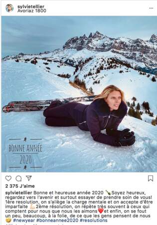 Sylvie Tellier profite des pistes alpines