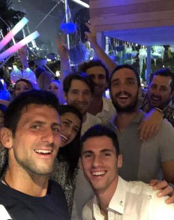 Novak Djokovic vous souhaite "tout son amour" depuis Brisbane (Australie)