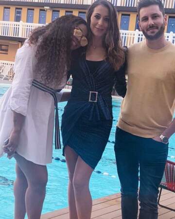 Avec Maxime Guény et Ludivine Retory, devant la piscine d'un célèbre hôtel parisien.