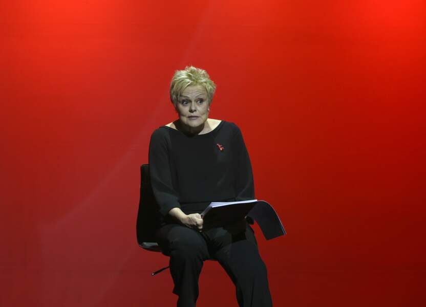 Muriel Robin lors de la représentation de la pièce "Les Monologues du Vagin" à Bobino , Paris 2018 .