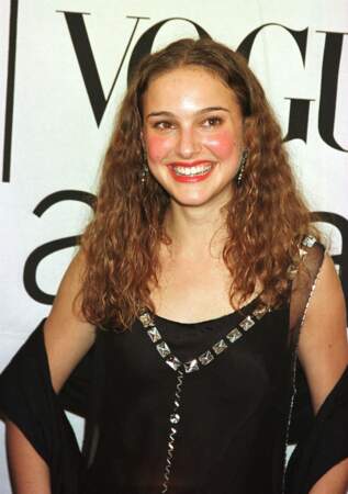 Tout sourire lors des Fashion Awards au Madison Square Garden de New York en 2000