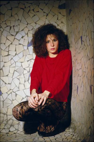 La chanteuse a des idées originales voir sombres (1984).