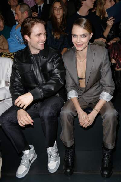 Robert Pattinson et Cara Delevingne au défilé Dior Homme