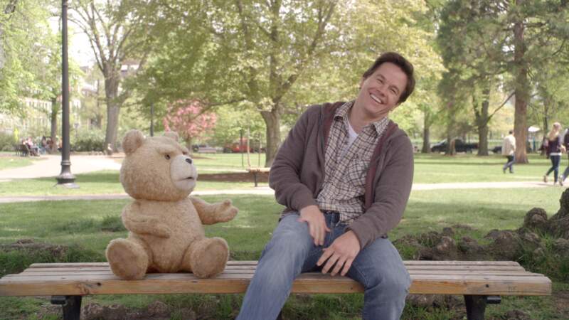 Gros succès pour Ted et sa peluche teigneuse (2012) !