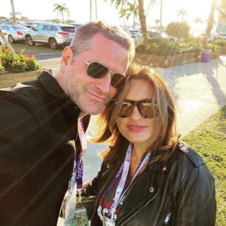 Mariska Hargitay et son mari Peter étaient à Miami pour assister au Super Bowl. 