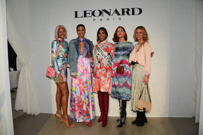 Alicia Aylies, Flora Coquerel, Clémence Botino (Miss France 2020), Maëva Coucke et Sylvie Tellier au défilé Leonard pendant la Fashion Week le 27 février 2020