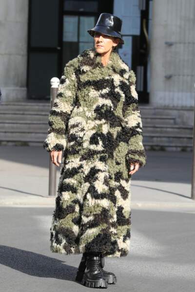 Dans un manteau de camouflage, on t'a quand même reconnue, Céline !