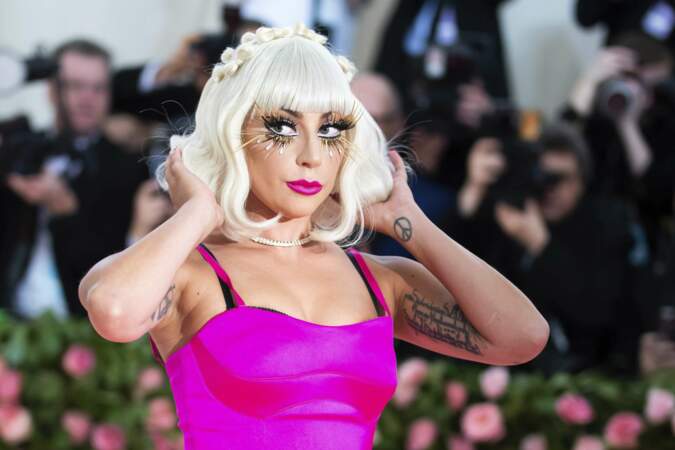 Lady Gaga a décidé d'offrir 20% de ses bénéfices de la semaine dernière obtenu grâce aux cosmétiques Haus aux banques alimentaires de New York et Los Angeles