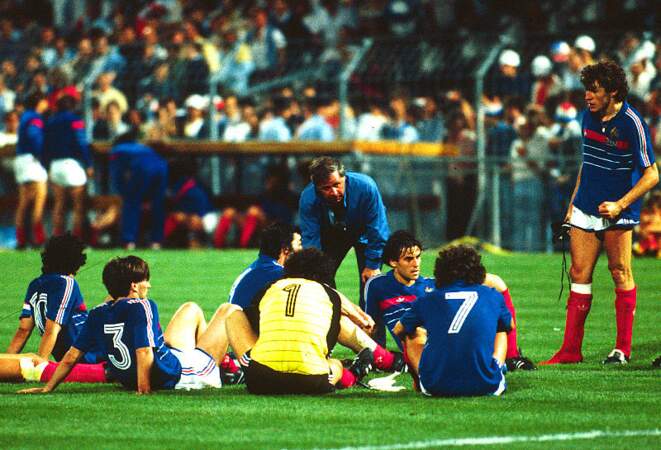 Pendant les prolongations de la demi-finale de l'Euro contre le Portugal (Juin 1984)