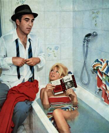 Consécration l'année suivante : Piccoli partage l'affiche avec Brigitte Bardot dans"Le Mépris", film réalisé par Jean-Luc Godard