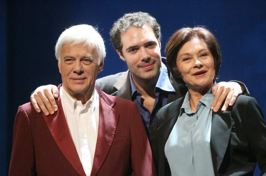 Guy Bedos et Macha Méril dans la pièce de son fils Nicolas Bedos  :"le Voyage de Victor "(2009)
