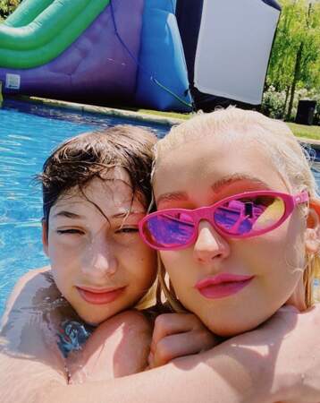 Selfie mère-fils pour Christina Aguilera et Max. 