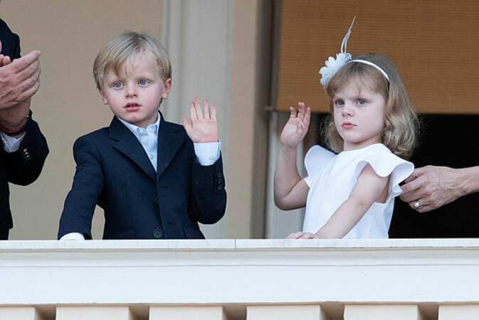 Le prince héréditaire Jacques de Monaco et sa jumelle, la princesse Gabriella, maîtrisent déjà les codes pour apparaître en public