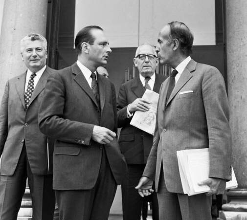 En 1972, sous la présidence de Pompidou, deux ministres rivaux en discussions : Jacques Chirac et VGE