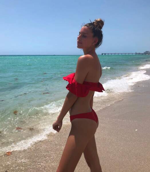 La Miss Île-de-France s'envole sur les plages de Miami avec un superbe bikini rouge