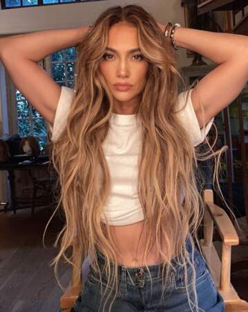 Chevelure XXL pour Jennifer Lopez.