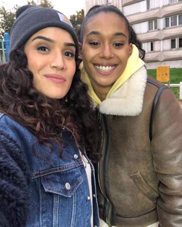 Selfie entre sœurs de cœur pour Sabrina Ouazani et Laetitia Kerfa, nouvelle actrice de la série Validé.
