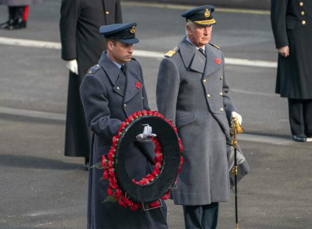 Charles et William rendent hommages aux soldats britanniques tombés au combat ce dimanche 8 novembre