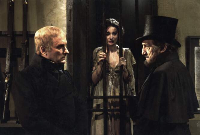 Parfait dans ce rôle de policier impitoyable, il est l'inspecteur Javert à la poursuite de Valjean (Lino ventura) dans "Les misérables" de Robert Hossein (1982) 