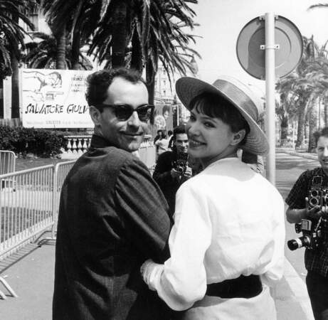 Mariés en 1961, Jean-Luc Godard et Anna Karina seront l'un des couples vedettes de la Nouvelle Vague. Ici à Cannes en 1962.