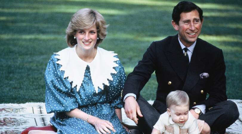 Maman poule, Diana a insisté pour emmener son fils lors de sa première tournée. Le couple pose pour les photographe et conquièrent le cœur des Australiens. 