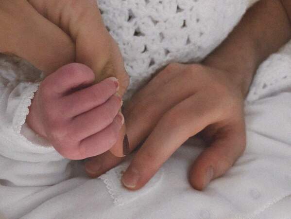 Après avoir gardé sa grossesse secrète, Louane a donné naissance à son premier enfant, née le 31 mars