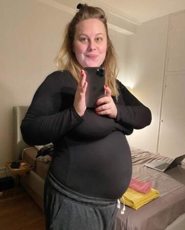 Ça pousse du côté de la youtubeuse Coucou les girls, de son vrai nom Juliette Katz, enceinte de son premier enfant.