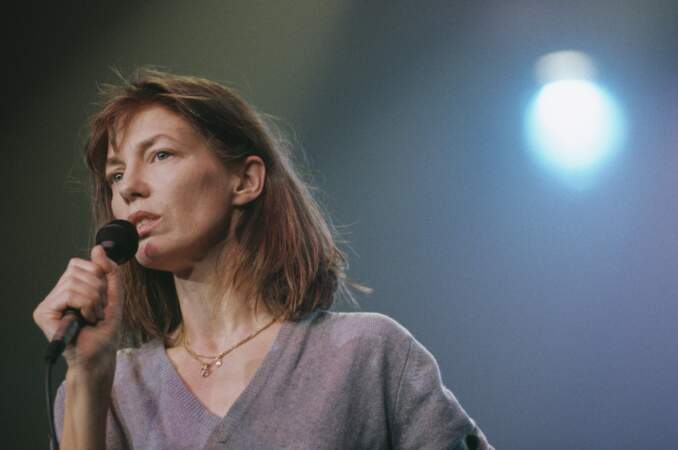 Après la mort de Serge Gainsbourg en 1991, elle se fera beaucoup plus discrète au cinéma et chantera le répertoire le répertoire de l'artiste à travers le monde.