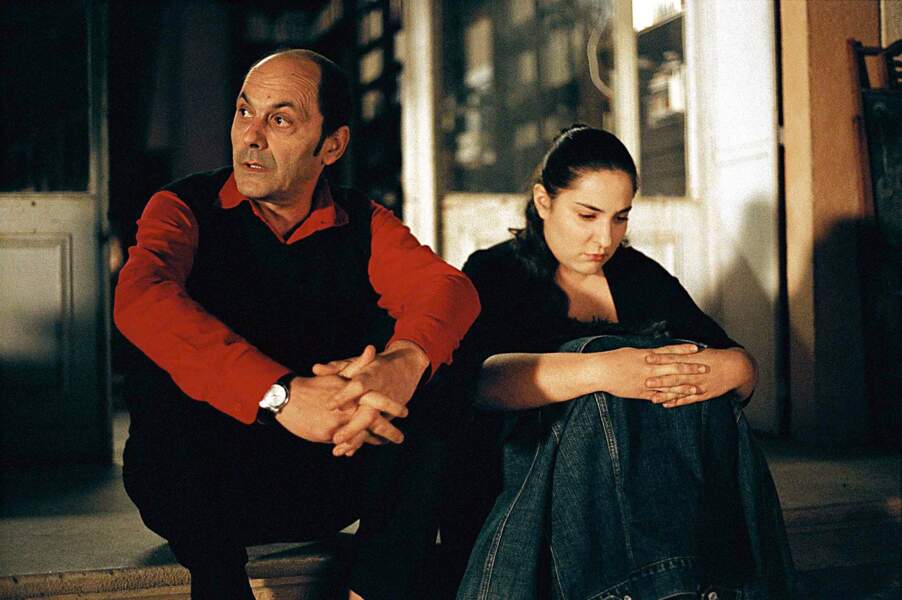 Dialogue difficile entre Bacri et Marilou Berry, sa fille à l'écran, dans le film d'Agnès Jaoui "Comme un image" (2003)