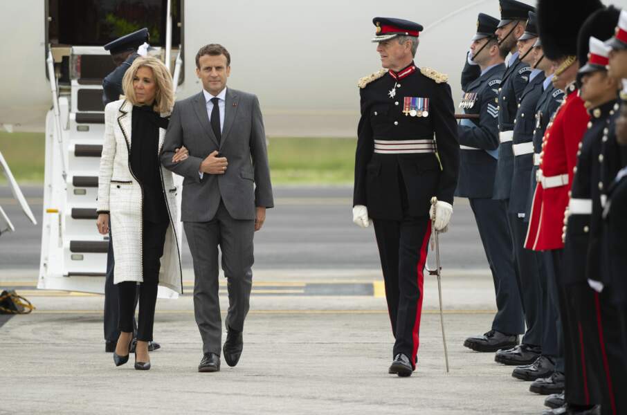Emmanuel et Brigitte Macron arrivent à Carbis Bay, en Cournouailles, pour le G7 qui se tient jusqu'au dimanche 13 juin.