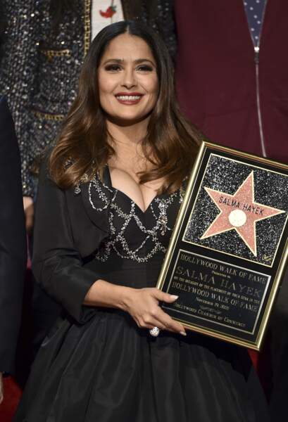 La comédienne a inauguré l'étoile qui porte désormais son nom sur le Hollywood Walk of Fame.