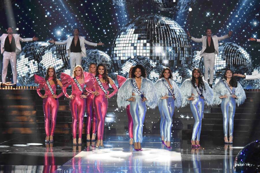 "You should be dancing, yeah !" : La fièvre du samedi soir bat son plein lors de l'élection de Miss France 2022 !