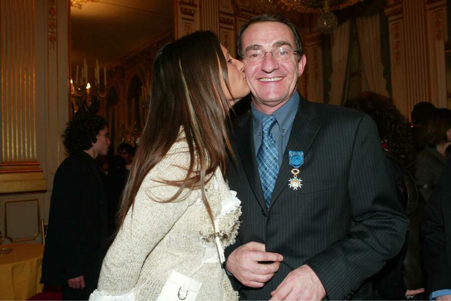 2004 Jean-Pierre Pernaut félicité par sa compagne Nathalie Marquay                                                                                                                                                                                                                                                                                                                                                                                                                                                                                                                                                                                                                                                                                                                                                                                                                              