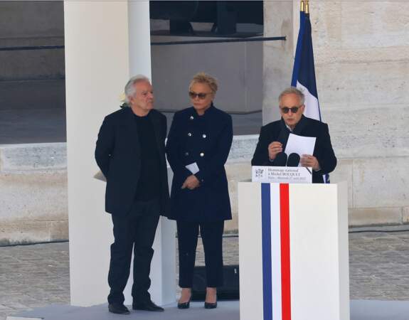 Dans des discours très émouvants, Muriel Robin, Pierre Arditi et Fabrice Luchini ont dit adieu au célèbre comédien